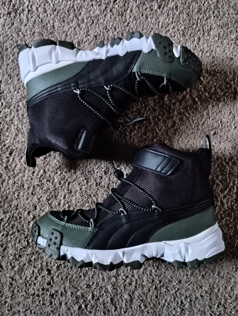 Puma Maka V Jr Winter Boots Boys Grade School SZ 4 Green BRAND NEW W BOX NO LID